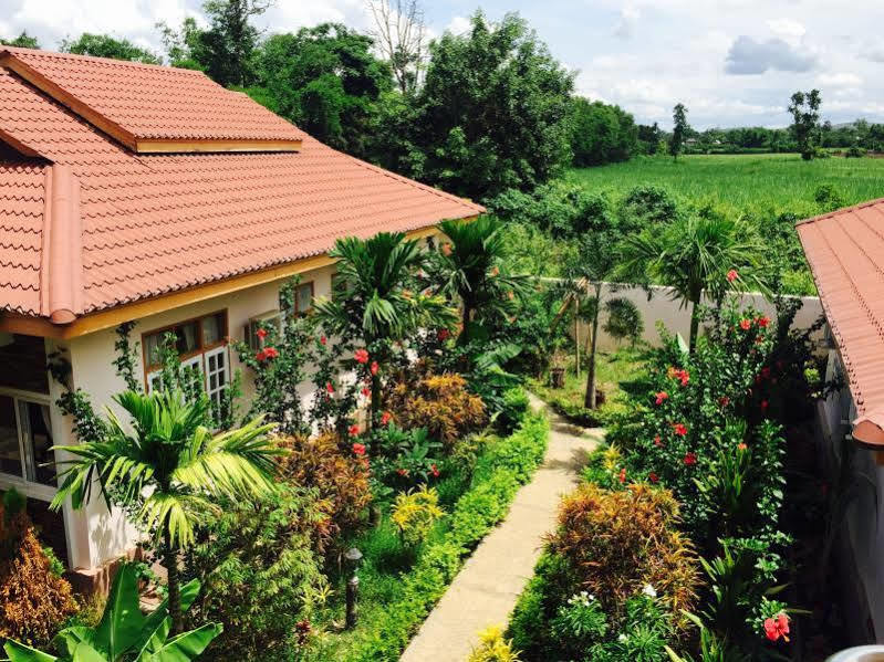 Inle Lotus Hotel Nyaung Shwe Exterior photo